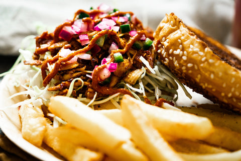 Easy Pulled Chicken Sandwich